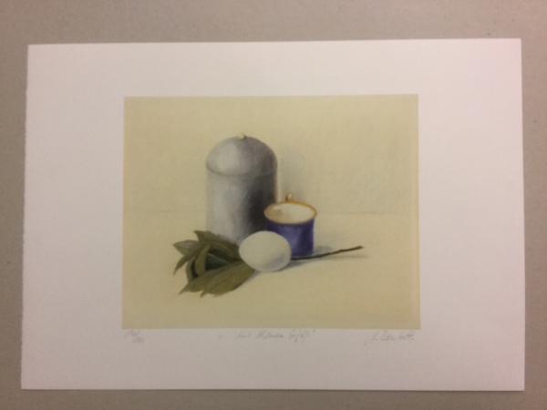 Monika Breustedt, Worpswede, Kunstdruck auf Büttenpapier mit blauem Gefäß